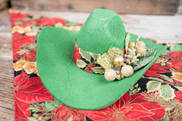 High Holiday Horse - Costume with cowboy hat and bandana for Mini Horse