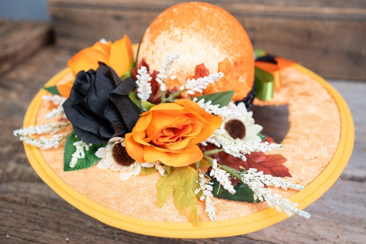 Frightfully Fabulous - Derby Hat and Tail Fascinator for Mini Horse