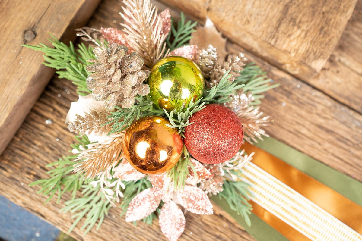 Copper Canyon Christmas - Set of Four Christmas Fascinators with Ribbons for Mini Horse