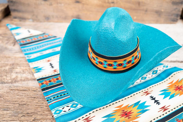 Sierra Mini Madre - Cowboy Hat and Bandana for Mini Horse