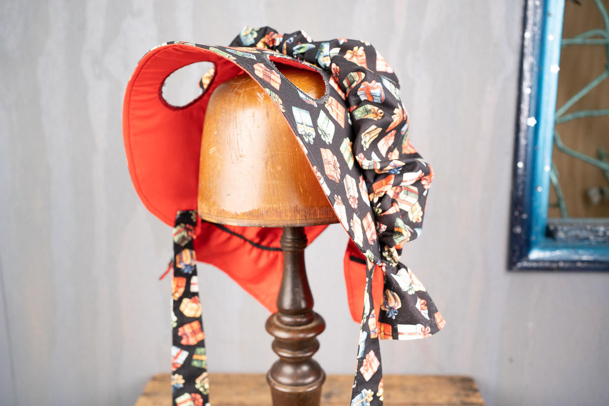 Gifting Giddy Up - Prairie Hat Bonnet for Mini Horse