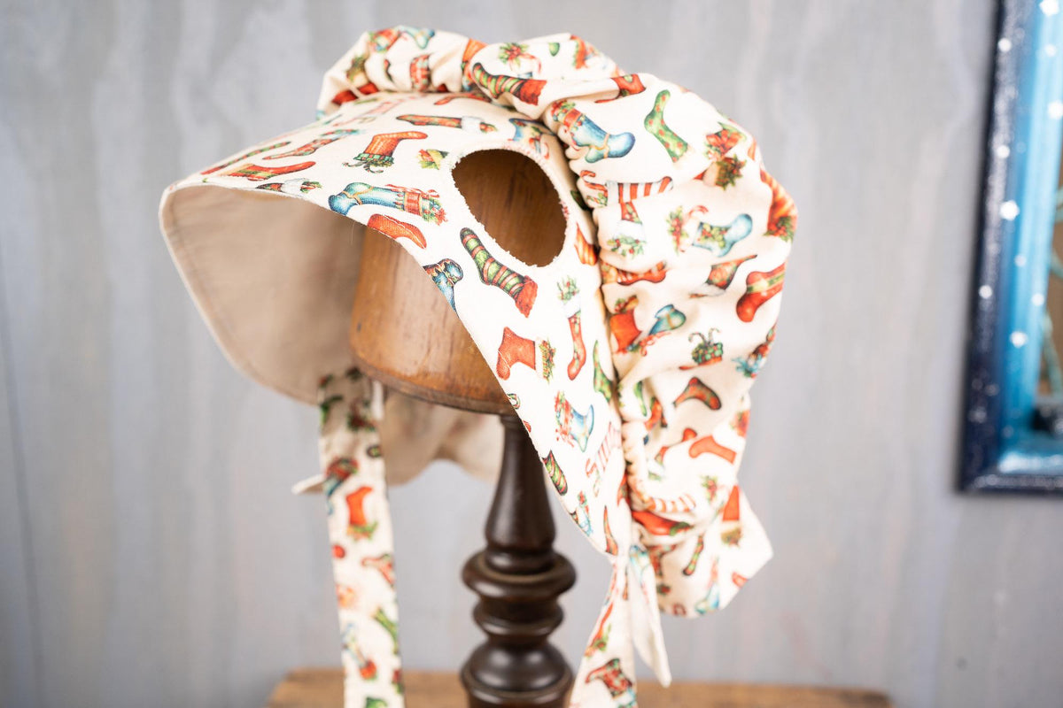 Stocking Promise - Prairie Hat Bonnet for Mini Horse