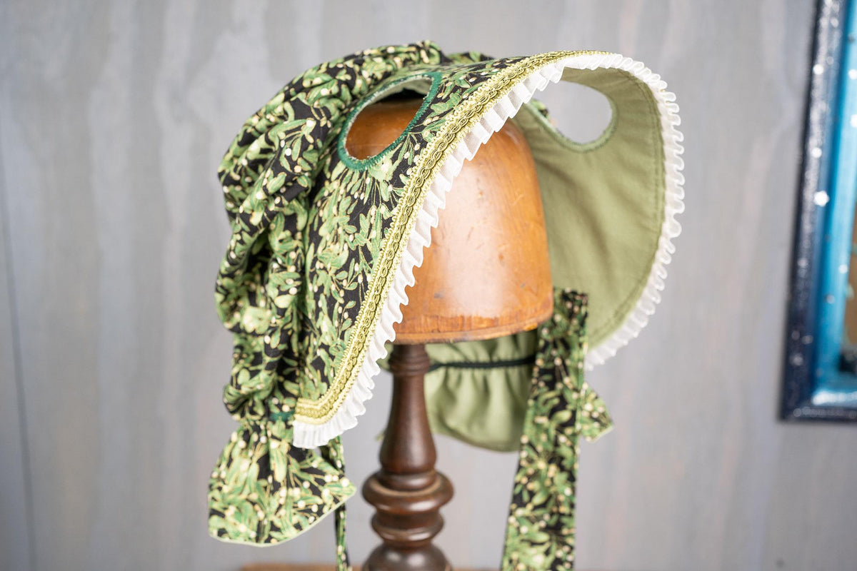 Go Go Mistletoe - Prairie Hat for Mini Horse